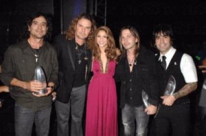 Shakira y Maná