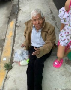 abuelito_abandonado_puebla_1