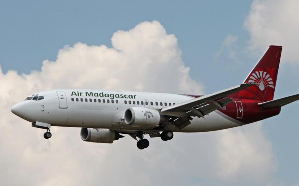joven-salto-avion-companeros-hiciera_1_0_929_578