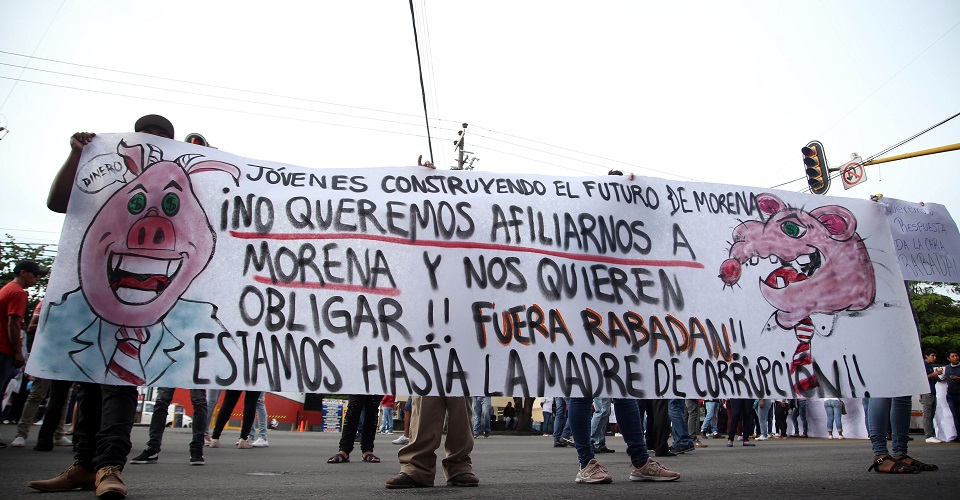 Protesta Jóvenes Construyendo Futuro3.jpg