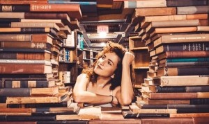 chica-con-libros