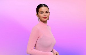Selena-gomez-demanda-videojuego-imagen-sin-permiso-1024x660