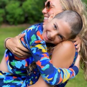 cloe-schwimmer-zoe-buckman-300x300