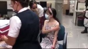 Nattalie de 13 años, le aplicaron la vacuna Pfizer contra el Covid-19