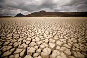 Reciclar las aguas residuales hace parte de las soluciones. Se reutiliza y así se evita extraer de la fuente