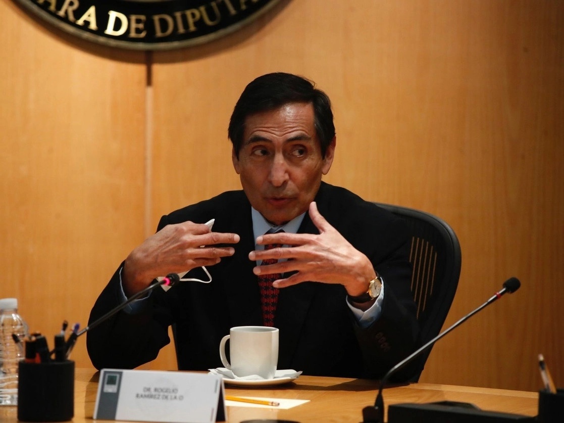 El secretario de Hacienda, Rogelio Ramírez de la O, entrega este 8 de septiembre a la 1 de la tarde el Paquete Económico 2022 a la Cámara de Diputados