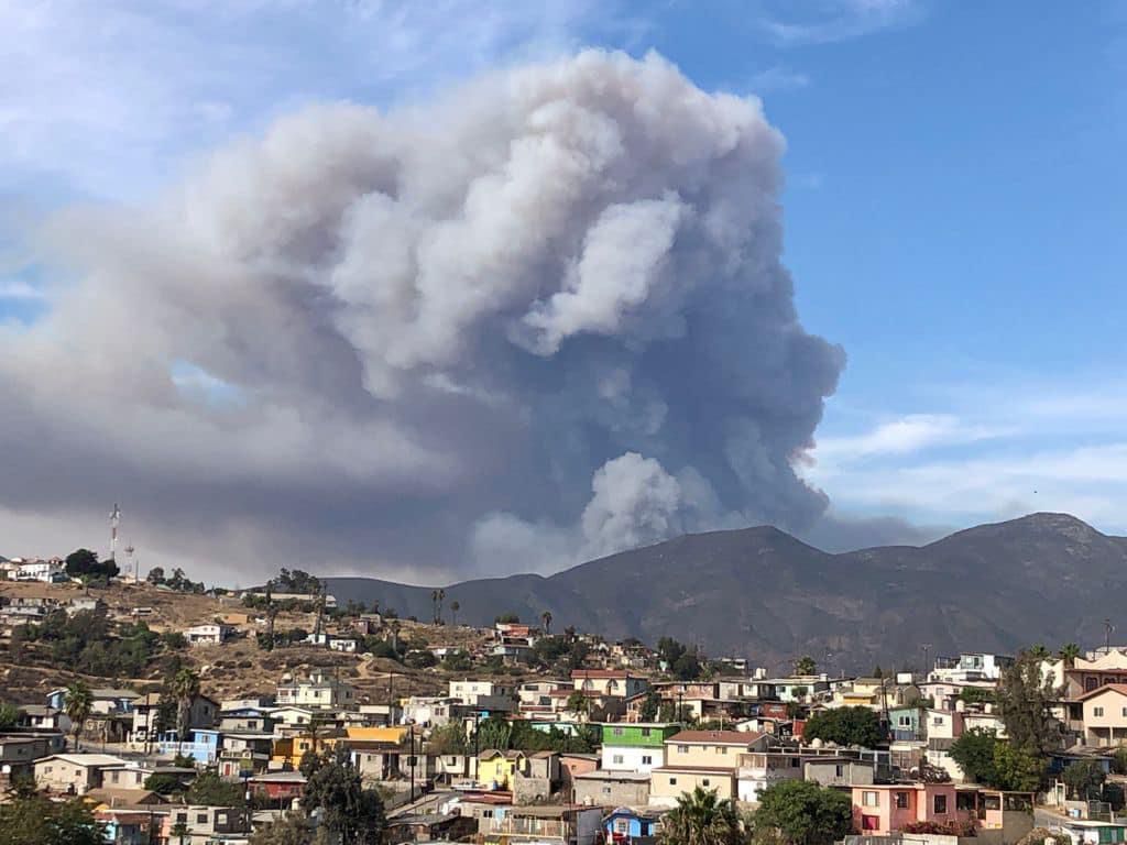 Humo del incendio se mira desde cualquier punto del Puerto