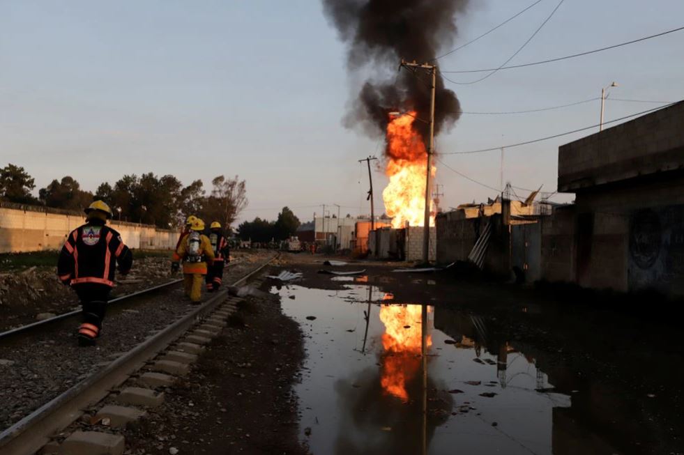 Reportaron un muerto y 15 lesionados tras explosión en toma de gas clandestina en Puebla