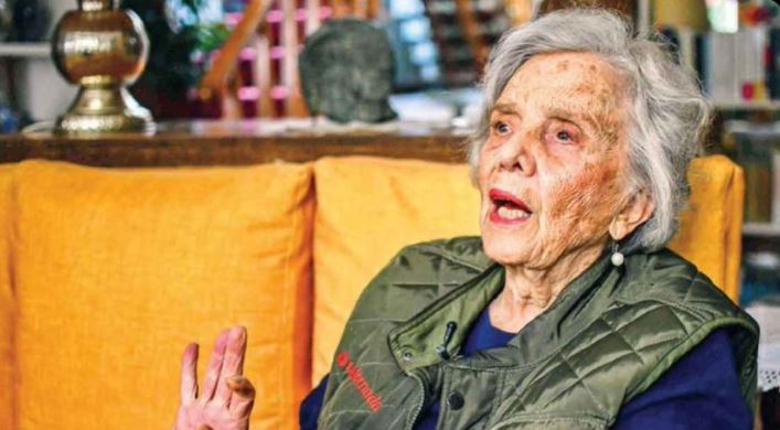 Roban casa de Elena Poniatowska
