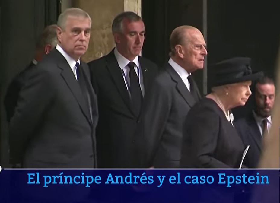 Buckingham retira al PRÍNCIPE ANDRÉS los HONORES militares tras su ESCÁNDALO