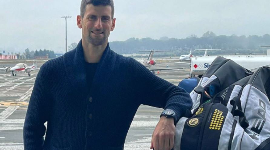 Djokovic obtuvo la exención de vacunación por dar positivo en COVID-19