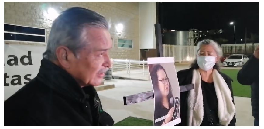 Periodistas, Comunicadores y Reporteros se Manifiestan en Ensenada.