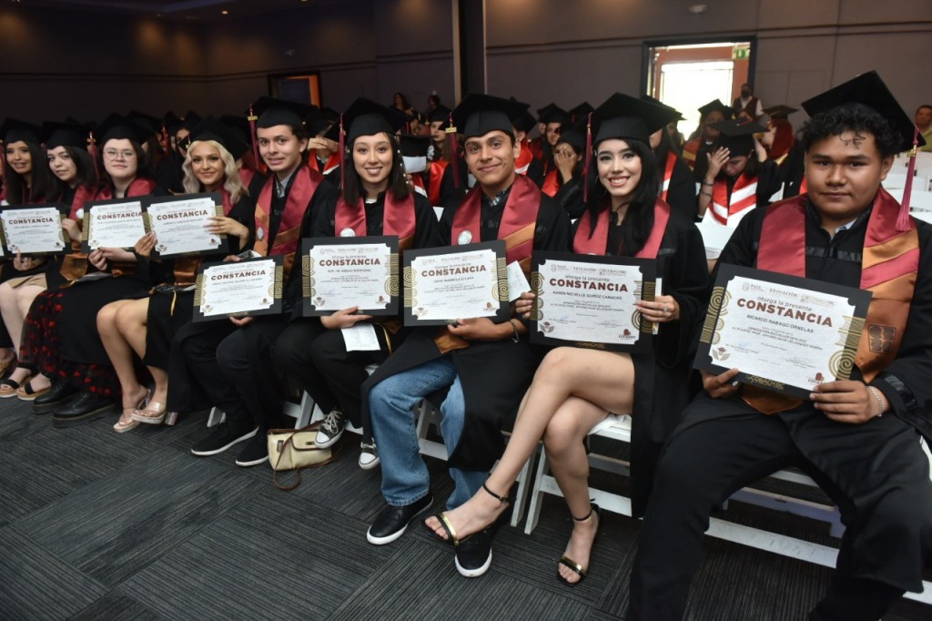 Cobach BC temporada de graduaciones 1