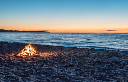Fogata Playa - UnSplash