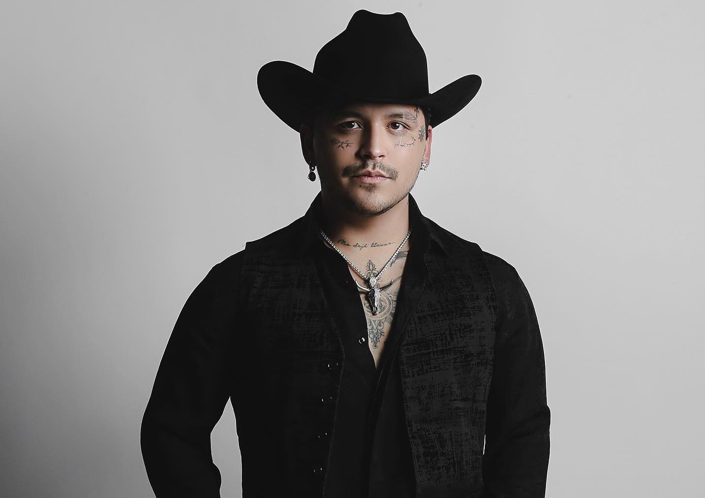 Christian Nodal - BajaNews