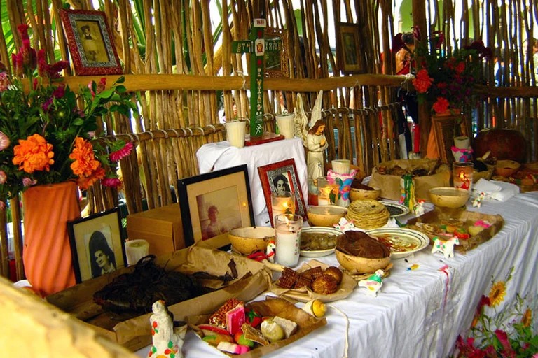 Altar de muertos - infobae