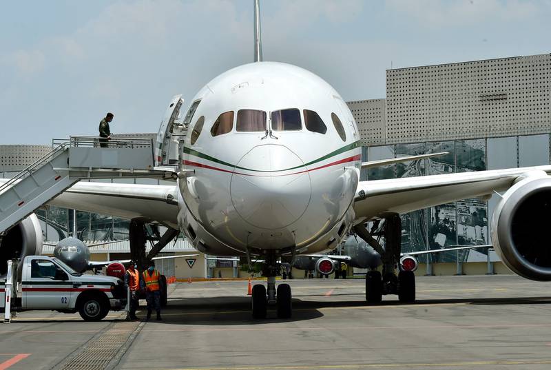 Avion - El Financiero -
