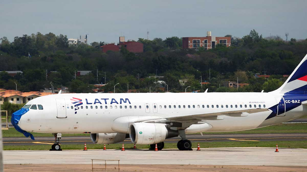Avion Latam - UnoTv.com