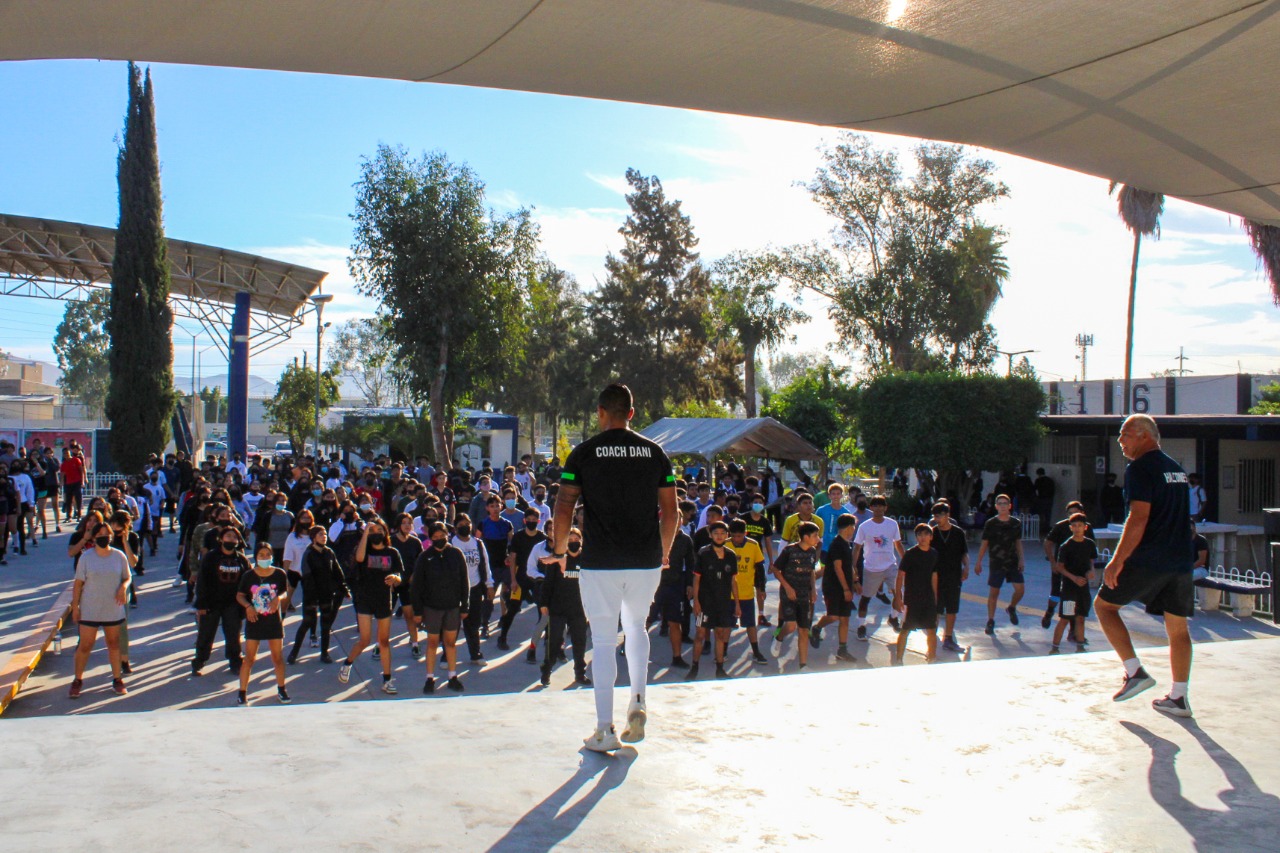 PROMUEVEN ACTIVIDAD FÍSICA ENTRE ESTUDIANTES DE PREPARATORIA 1