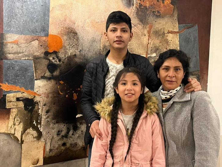 Lilia Paredes, Arnold y Alondra Castillo