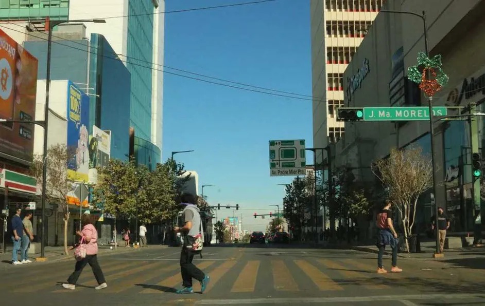 Milenio - cruce peatonal