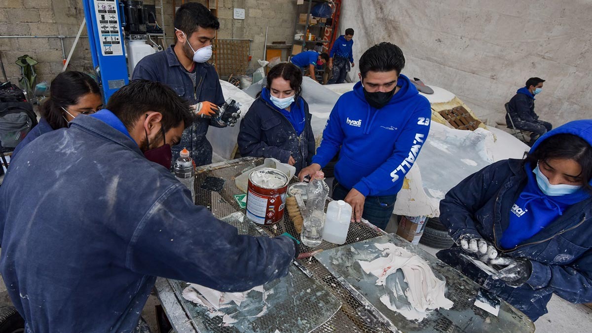Jovenes construyendo el futuro - unotv.com