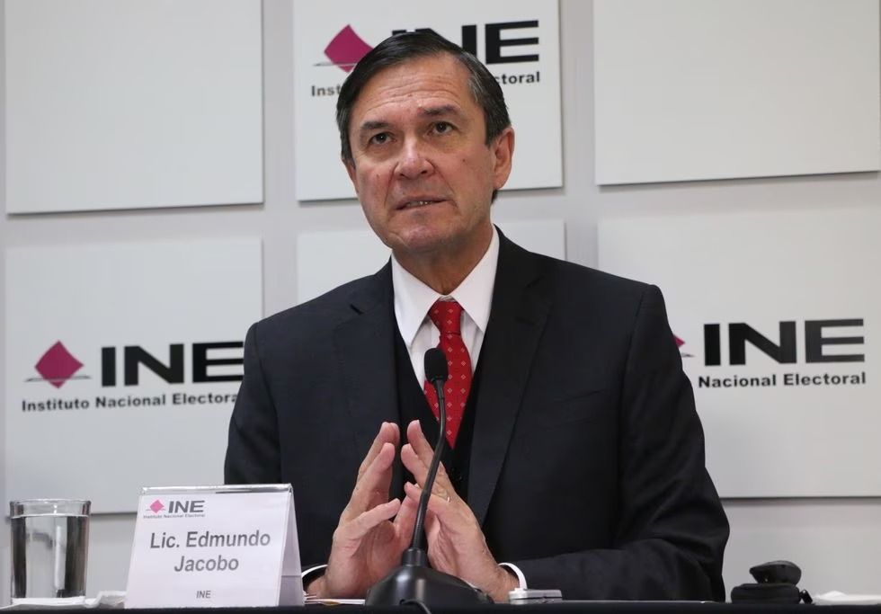 Ine - ellpais