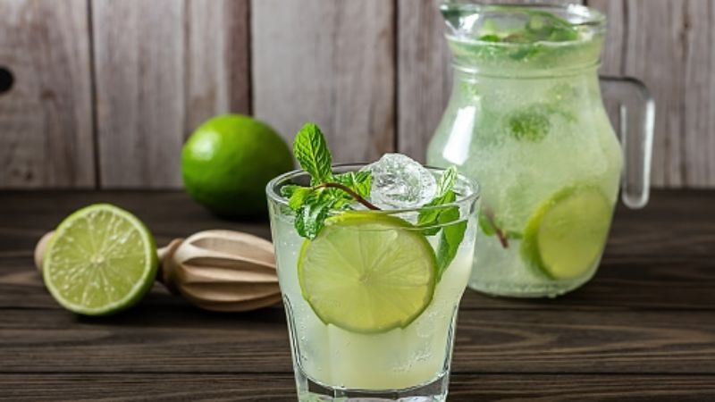 Agua de limon - gastrolabweb