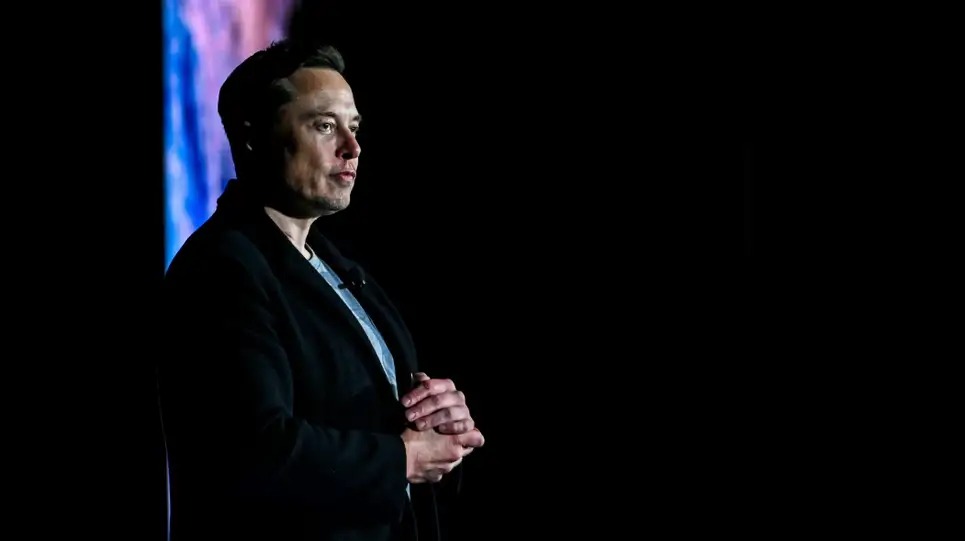 Elon Musk - gizmodo