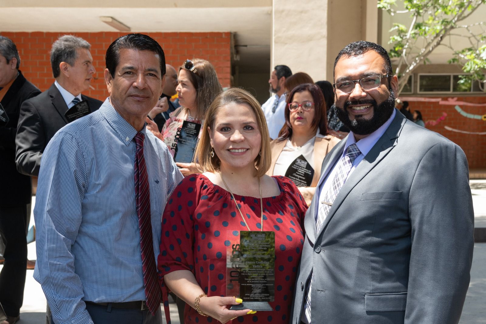 El Colegio de Bachilleres del Estado de Baja California (COBACH BC) y el Sindicato de Profesores (SPCOBACH) reconocieron a un total de 72 docentes