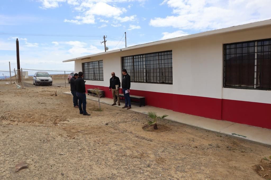 Mejoran escuelas en Isla de Cedros, Baja California, instalaciones