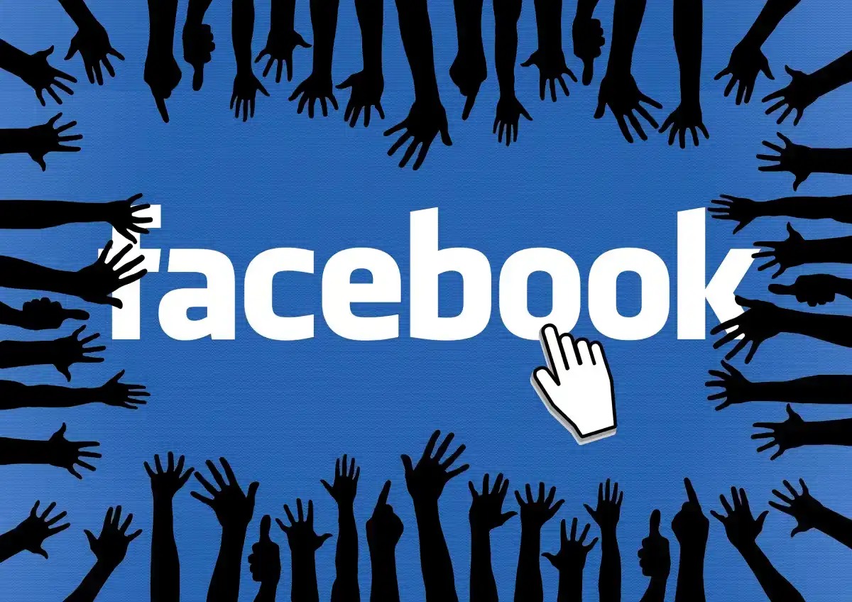 Facebook - Hipertextual.com