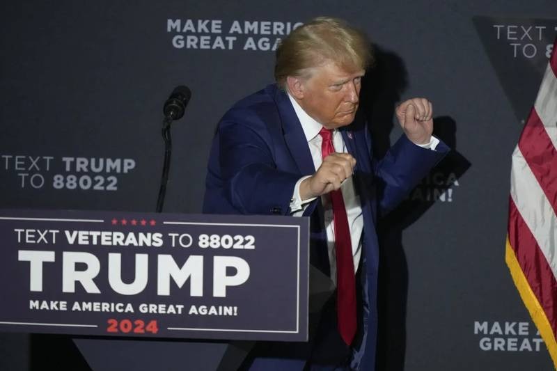 El Financiero trumpas