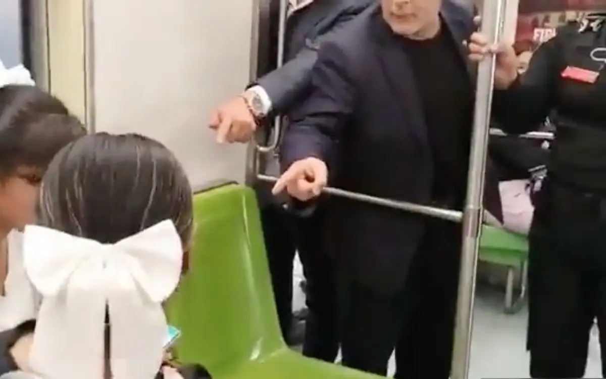 Aristegui - Dormidas en metro