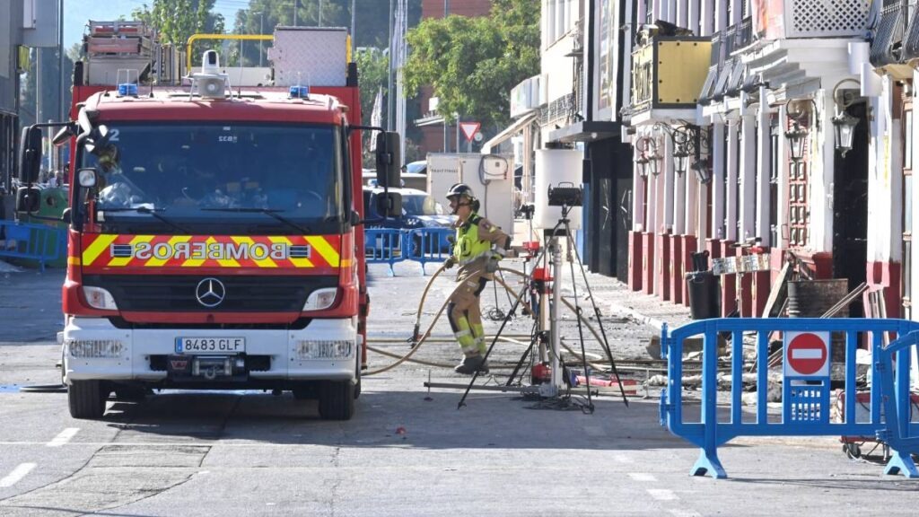 UnoTv.com - bomberos discoteca