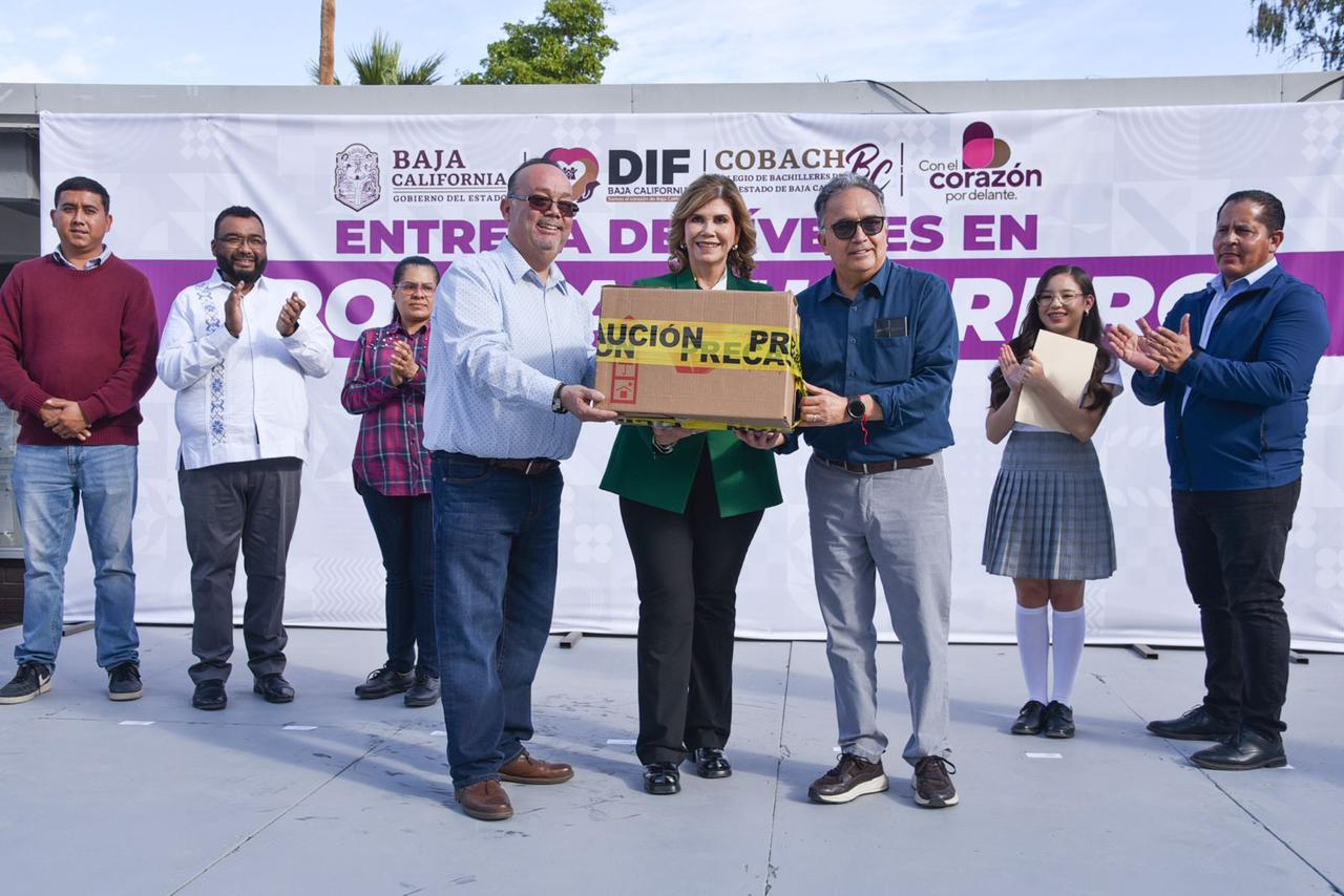 ENTREGA COBACH BC VÍVERES EN APOYO A PERSONAS DAMNIFICADAS POR EL HURACÁN OTIS 2-7