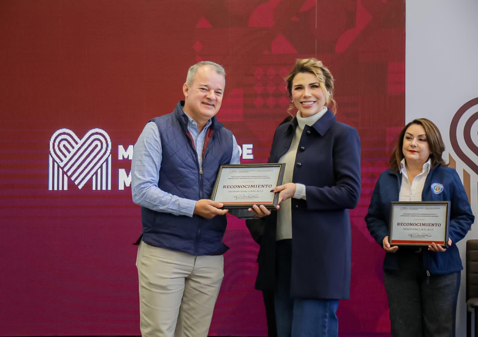Este Miércoles, Marina del Pilar entregó un reconocimiento a empresas privadas socialmente responsables que promueven respeto a Derechos Humanos 4-4