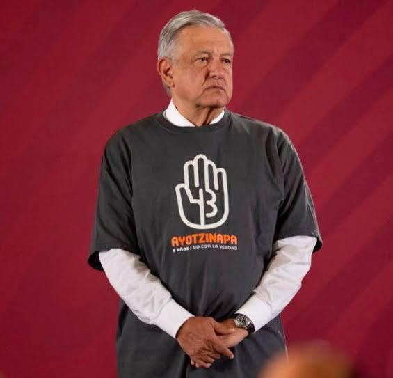 AMLO con Ayotzinapa