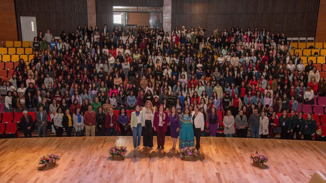 COBACH BC Celebra el Primer Foro En la Voz de las Mujeres Protagonistas del Cambio