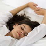 Dormir mucho o muy poco es malo para tu corazón