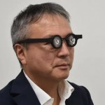 Salen a la venta los anteojos japoneses que prometen corregir la miopía sin cirugía