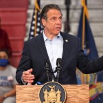 Gobernador de Nueva York renuncia tras denuncias de acoso sexual