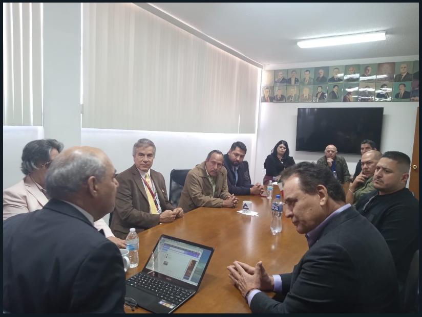 Reunión de Trabajo para Abordar el Cierre de Farmacias en Baja California