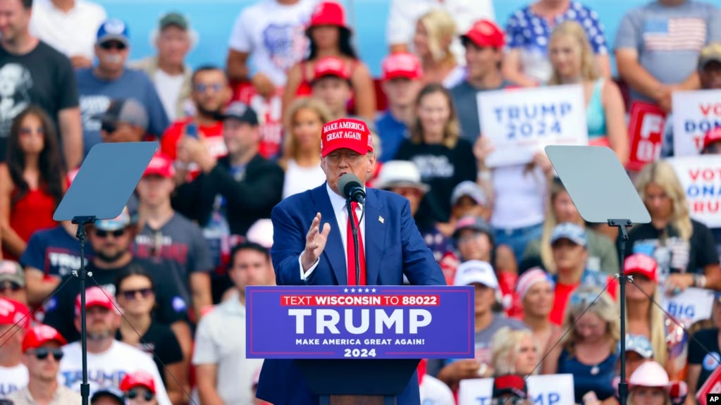 Donald Trump - vozdeamerica