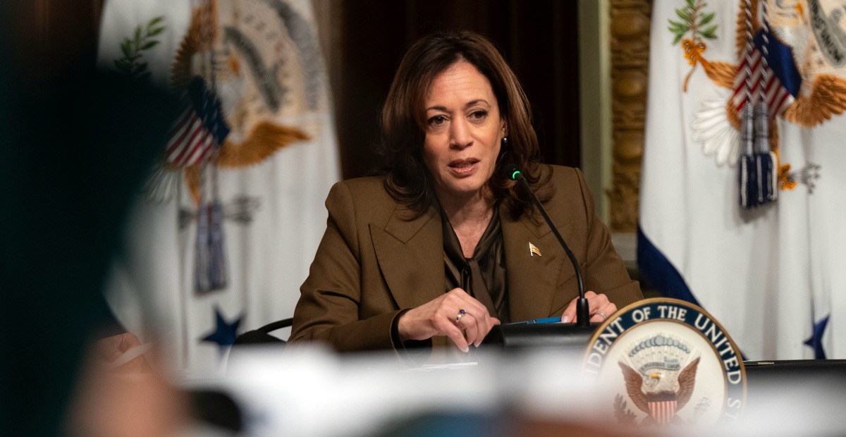 Latinus.us kamala harris