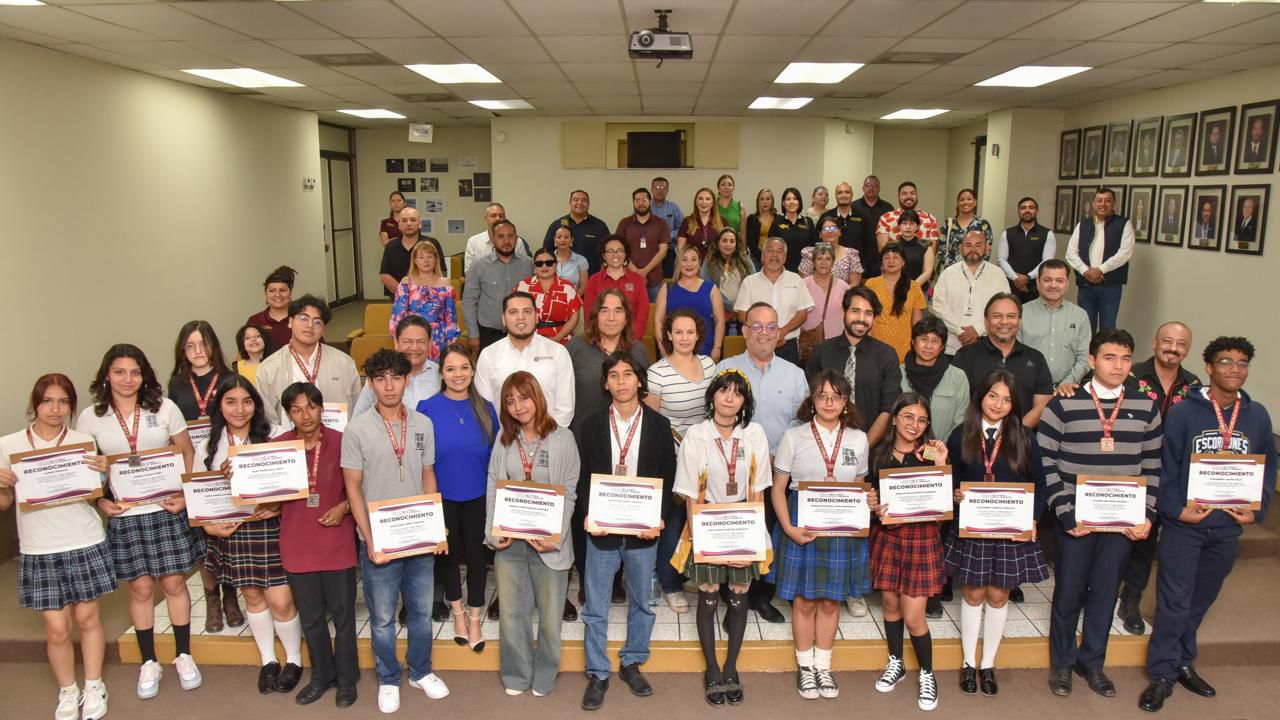 Talentos COBACH brillan en el Concurso Estatal 3-3