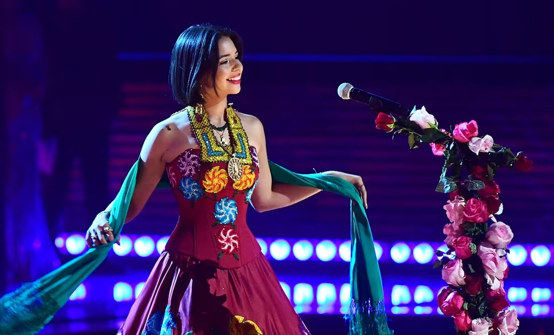 Angela Aguilar - Viveusa