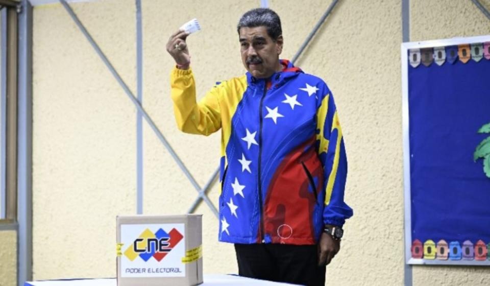 Nicolas maduro - yahoo