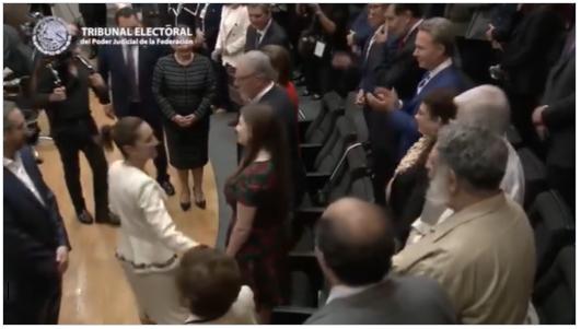 Sheinbaum ingresa a la Sala Superior del Tribunal Electoral
