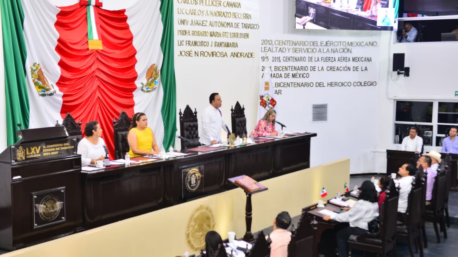 Congresos - El Financiero